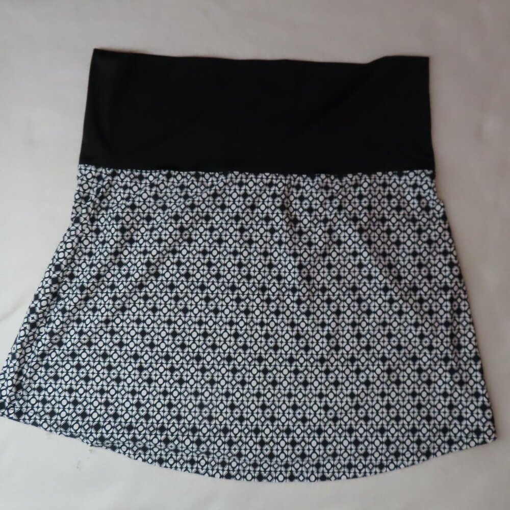 Title Nine Skirt Geometric Print Pickleball Tennis Hiking Athleisure Size Large - Picture 2 of 10